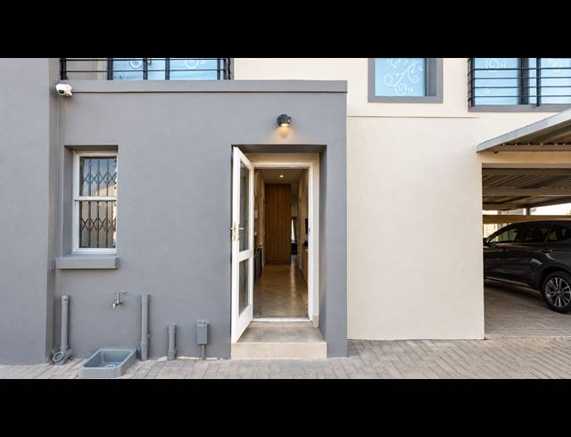 3 BEDROOM TOWNHOUSE FOR SALE IN ALBERTSDAL